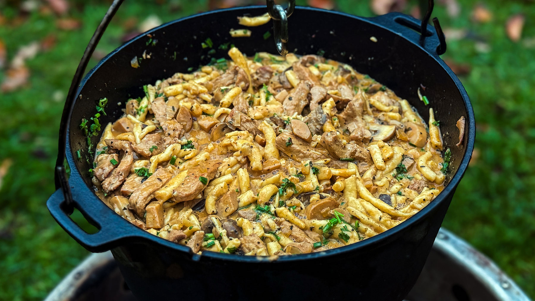 Jägertopf mit Spätzle